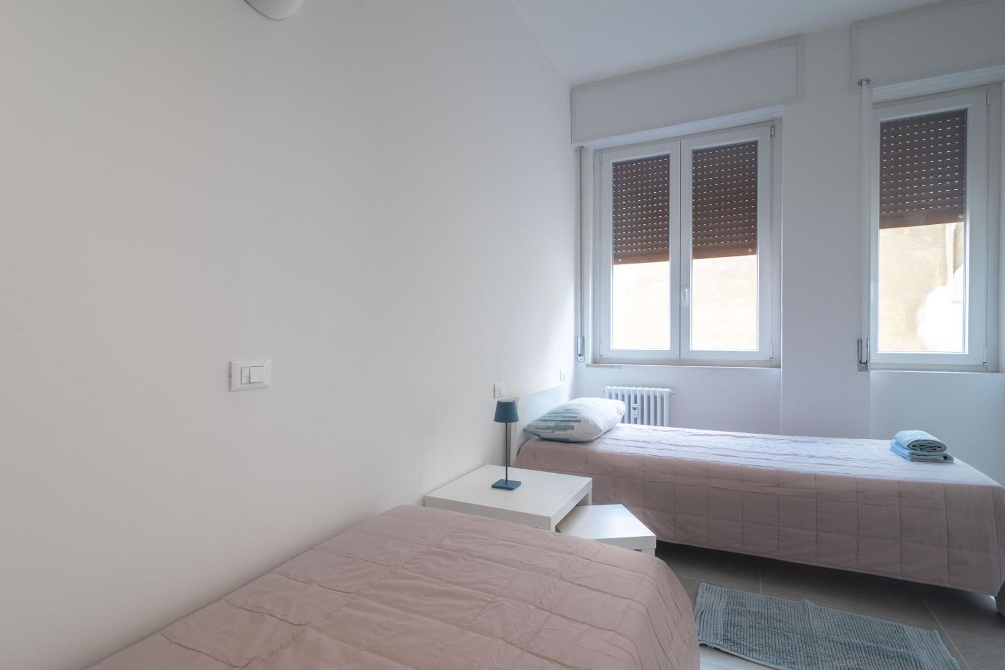 Central Apartment In Mantova Near The Station! Exterior photo